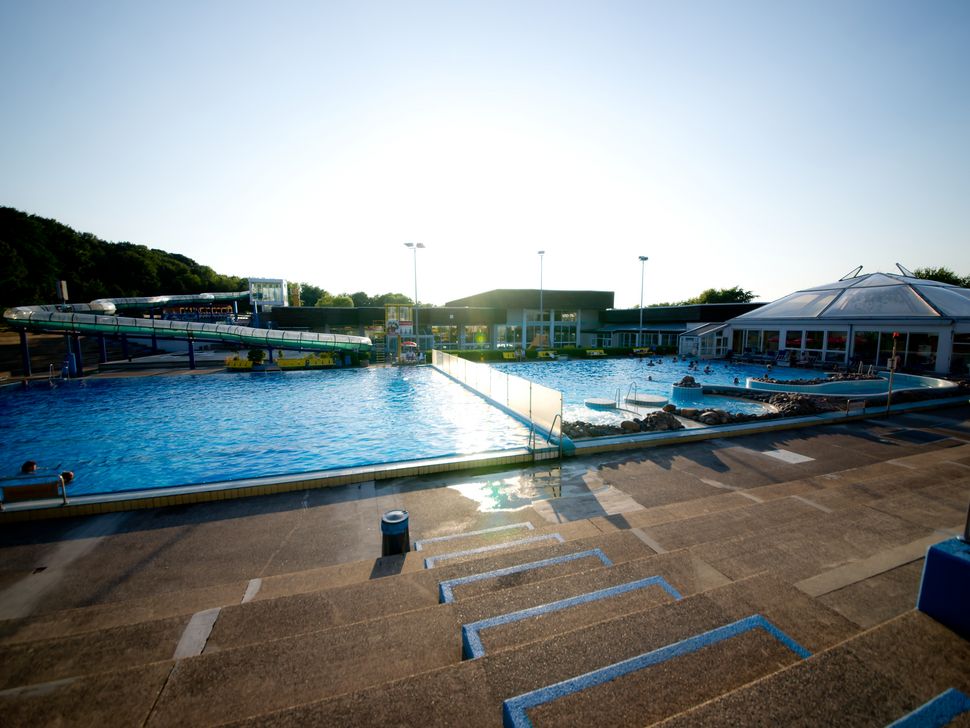 Freibad im LAGO - der Therme im Revierpark Gysenberg in Herne.